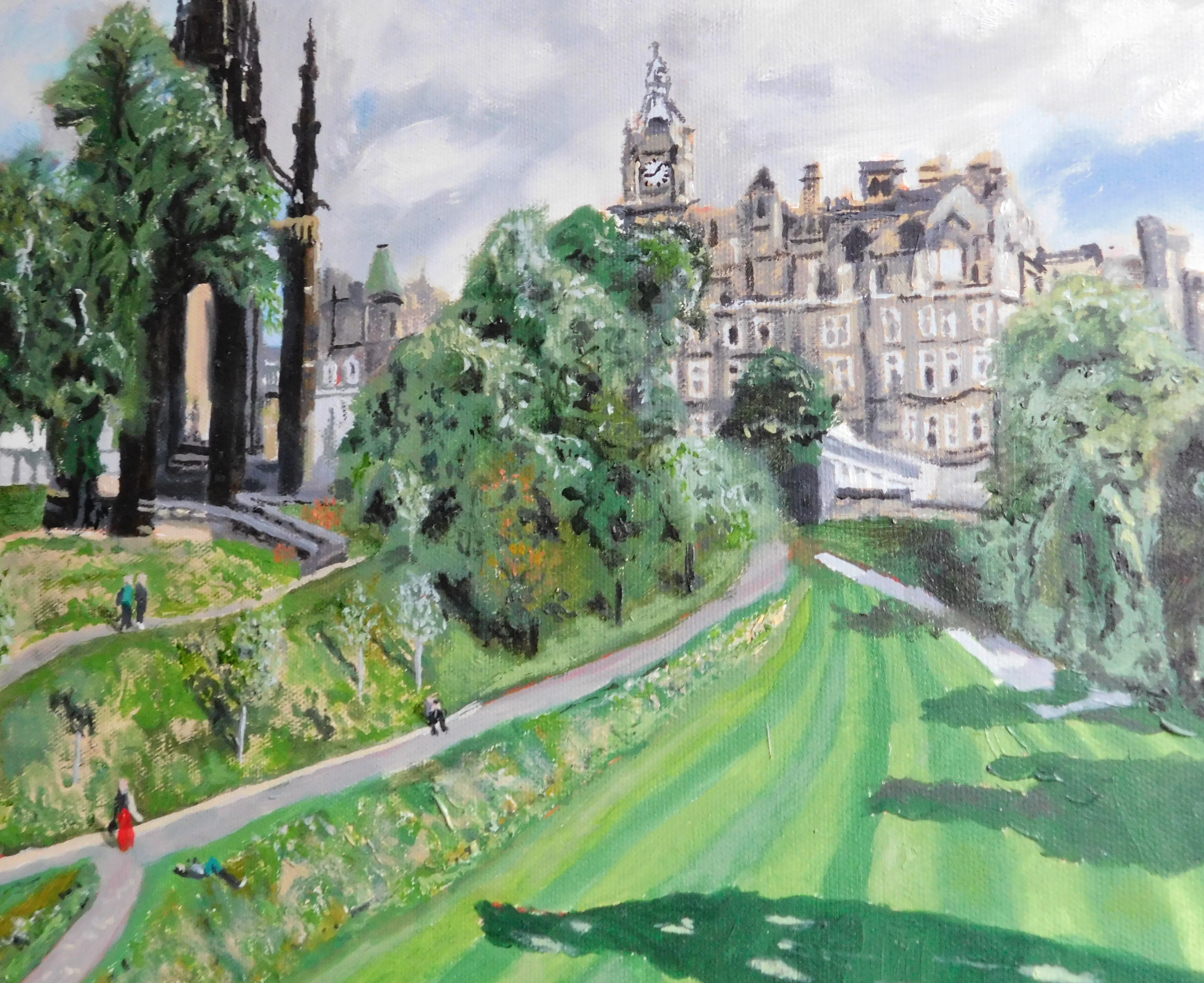 Edinburgh from the Gallery Mid Shot